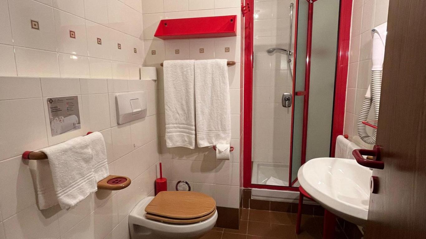 Hotel La Baita Madonna di Campiglio Luaran gambar