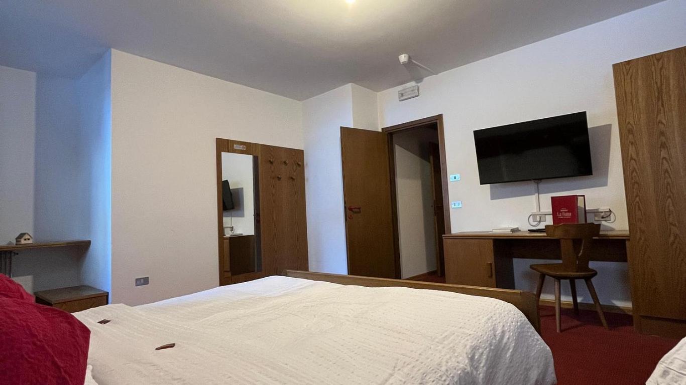 Hotel La Baita Madonna di Campiglio Luaran gambar