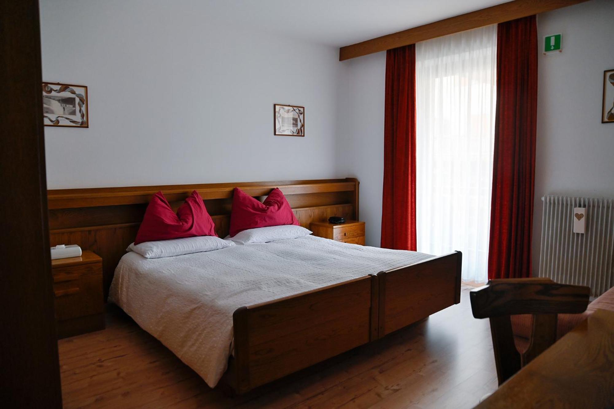 Hotel La Baita Madonna di Campiglio Luaran gambar